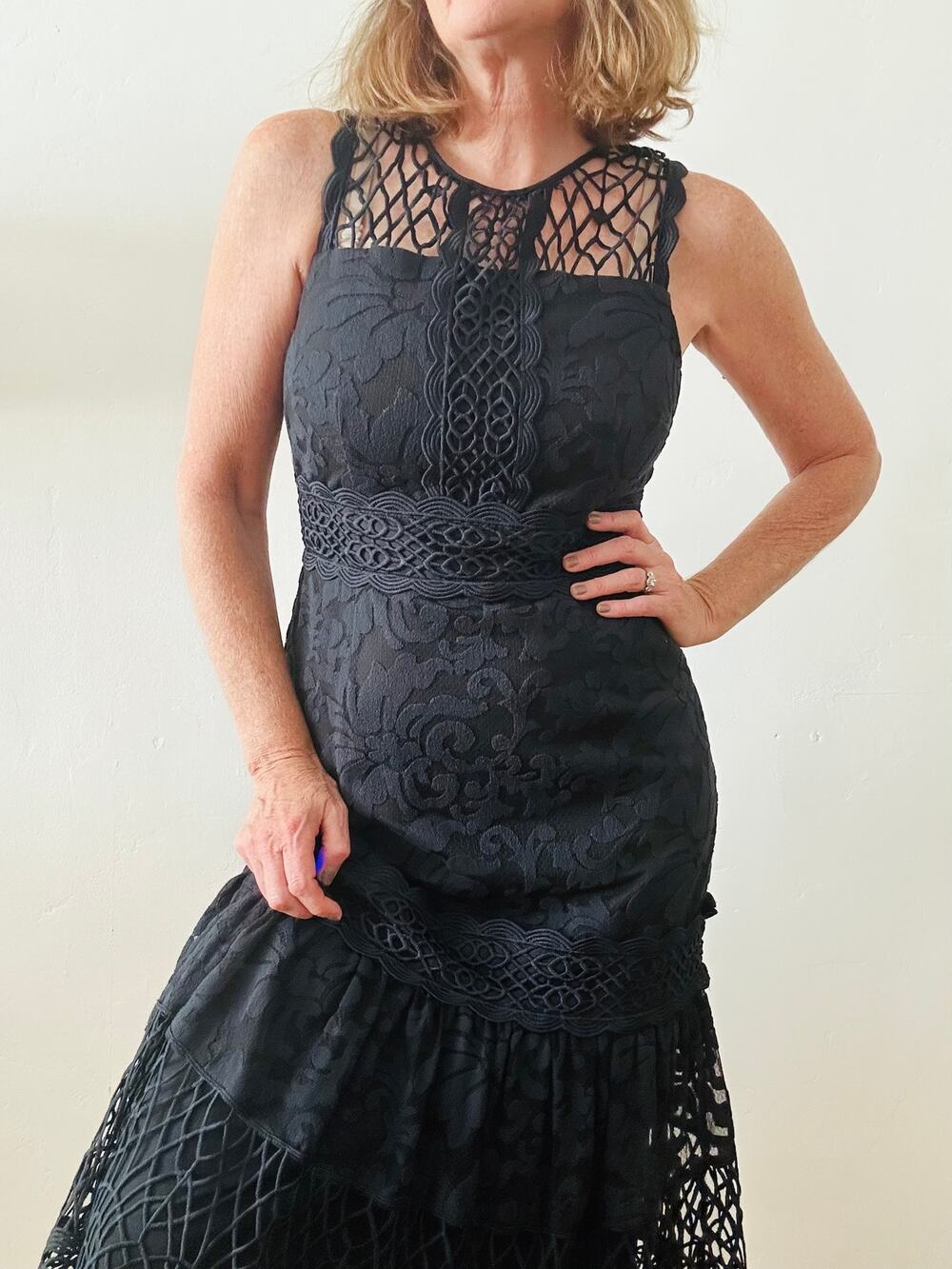 Antonio Melani Lace Fitted Dress Size 8 Navy Black Midi Wedding Guest